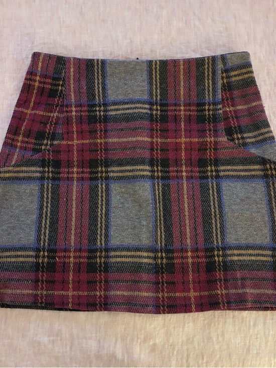 Topshop Dresses & Skirts - Plaid Topshop Mini Skirt in Burgundy and Gray